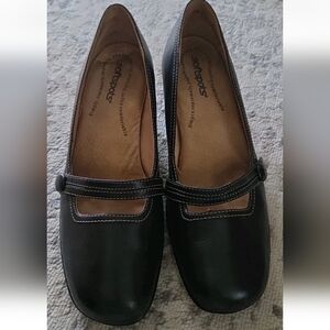Softspots Black Leather Mary Jane Comfort Pumps Classic Work Heels Size 8.5